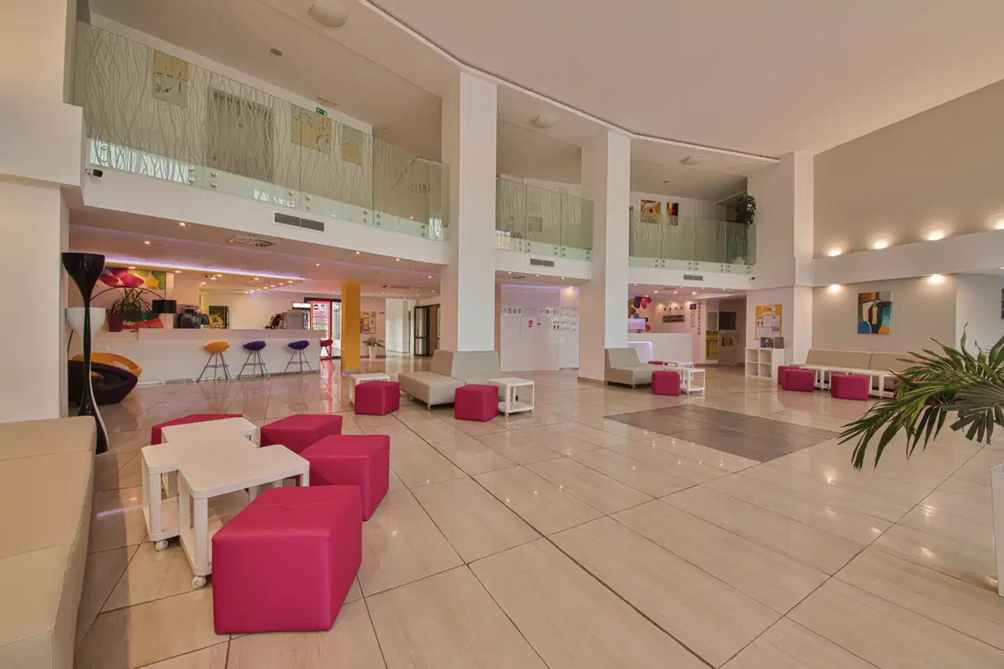 Arena Mar Hotel Lobby