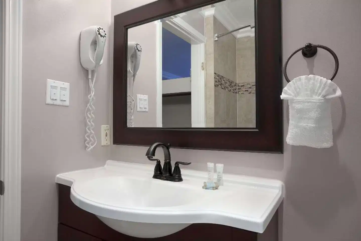 Travelodge Santa Maria Badezimmer