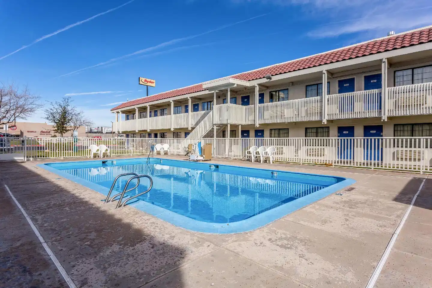 Motel 6 El Paso, TX - East Pool