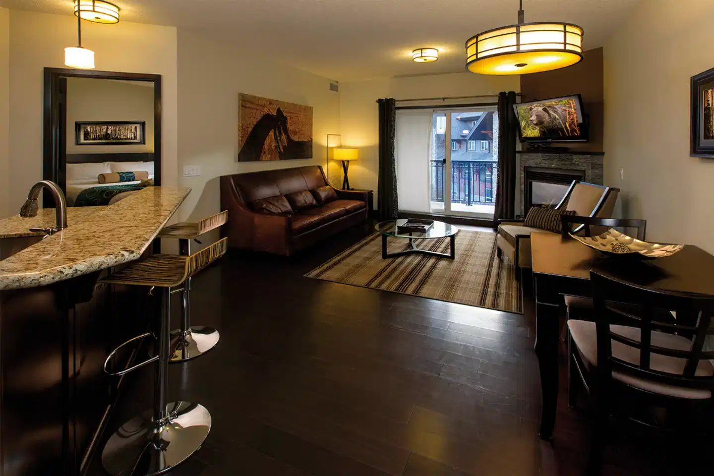 Grande Rockies Resort Bar