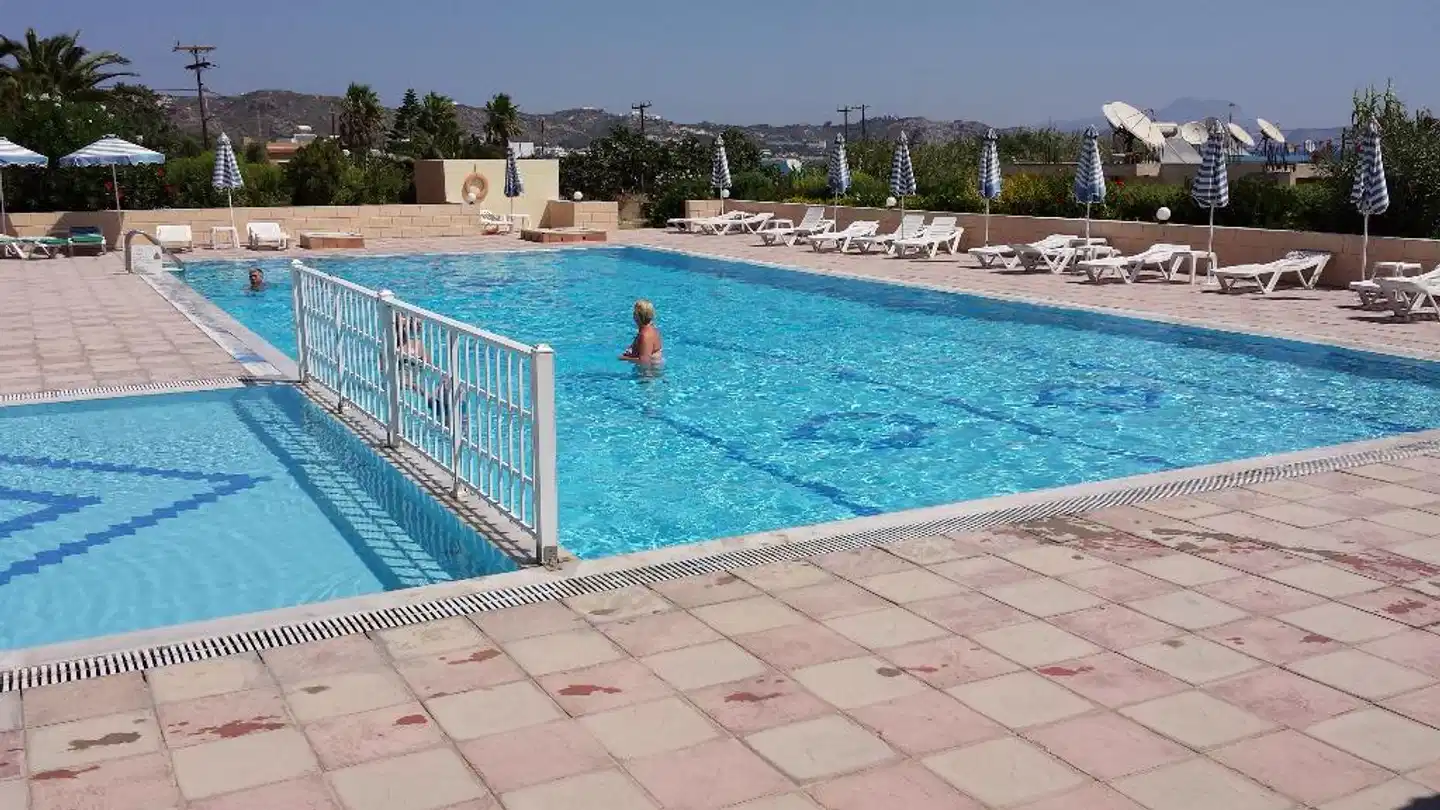 Kontessa Apartments Pool