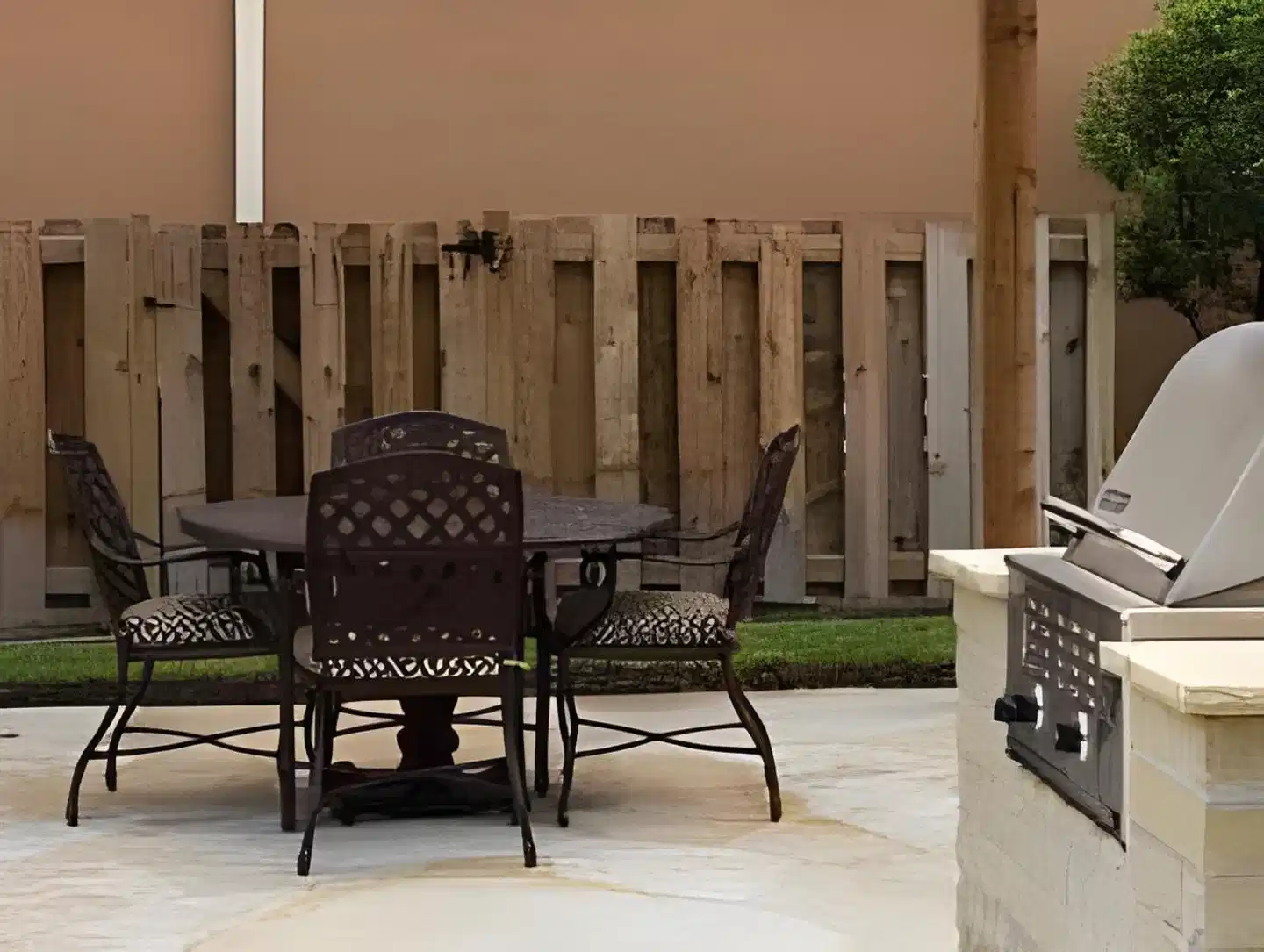 TownePlace Suites by Marriott Houston Intercontinental Airport Lobby