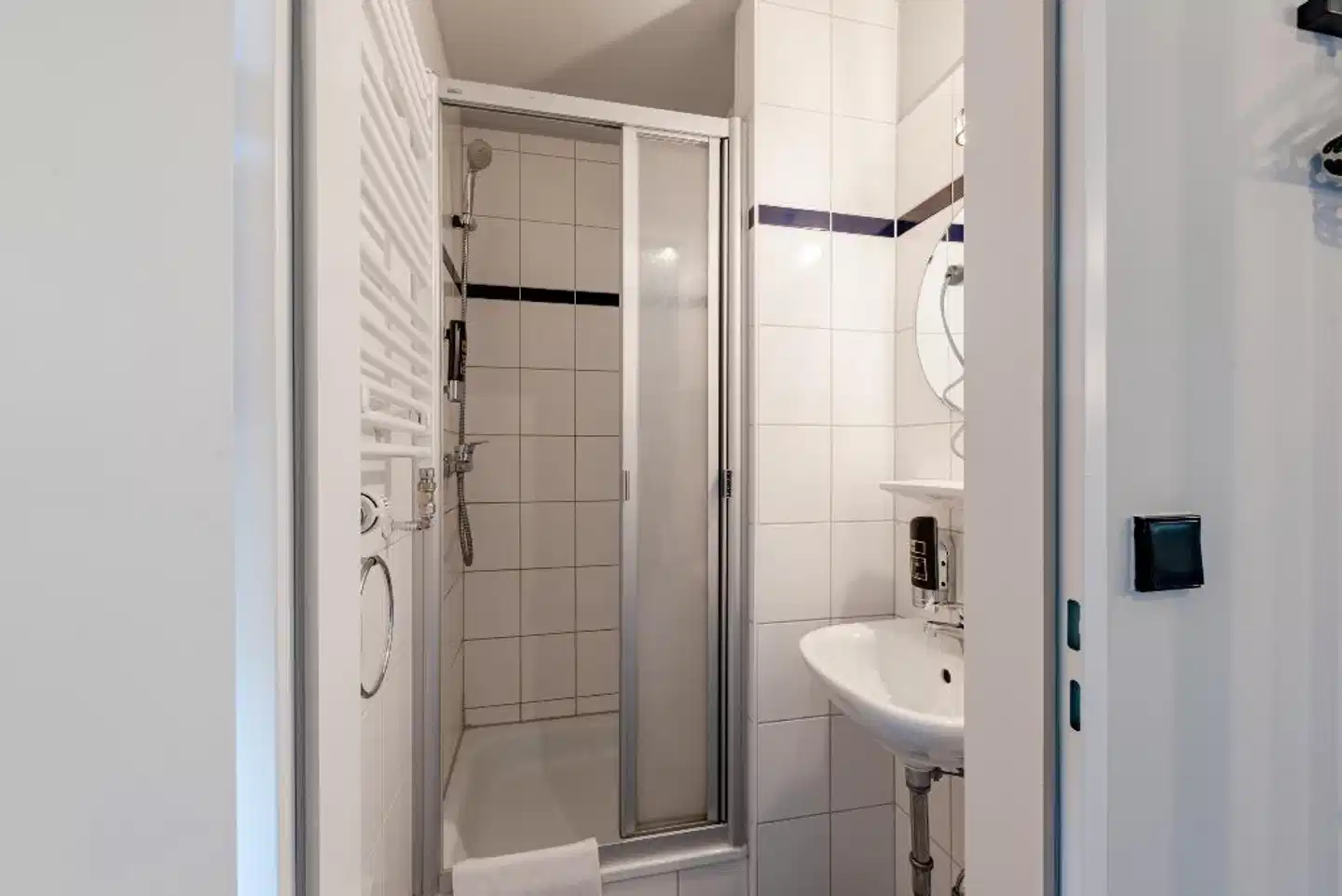 A & O Hamburg City Badezimmer