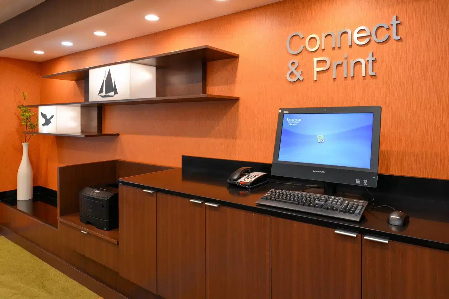 Fairfield Inn & Suites by Marriott Santa Cruz Sport und Entertainment