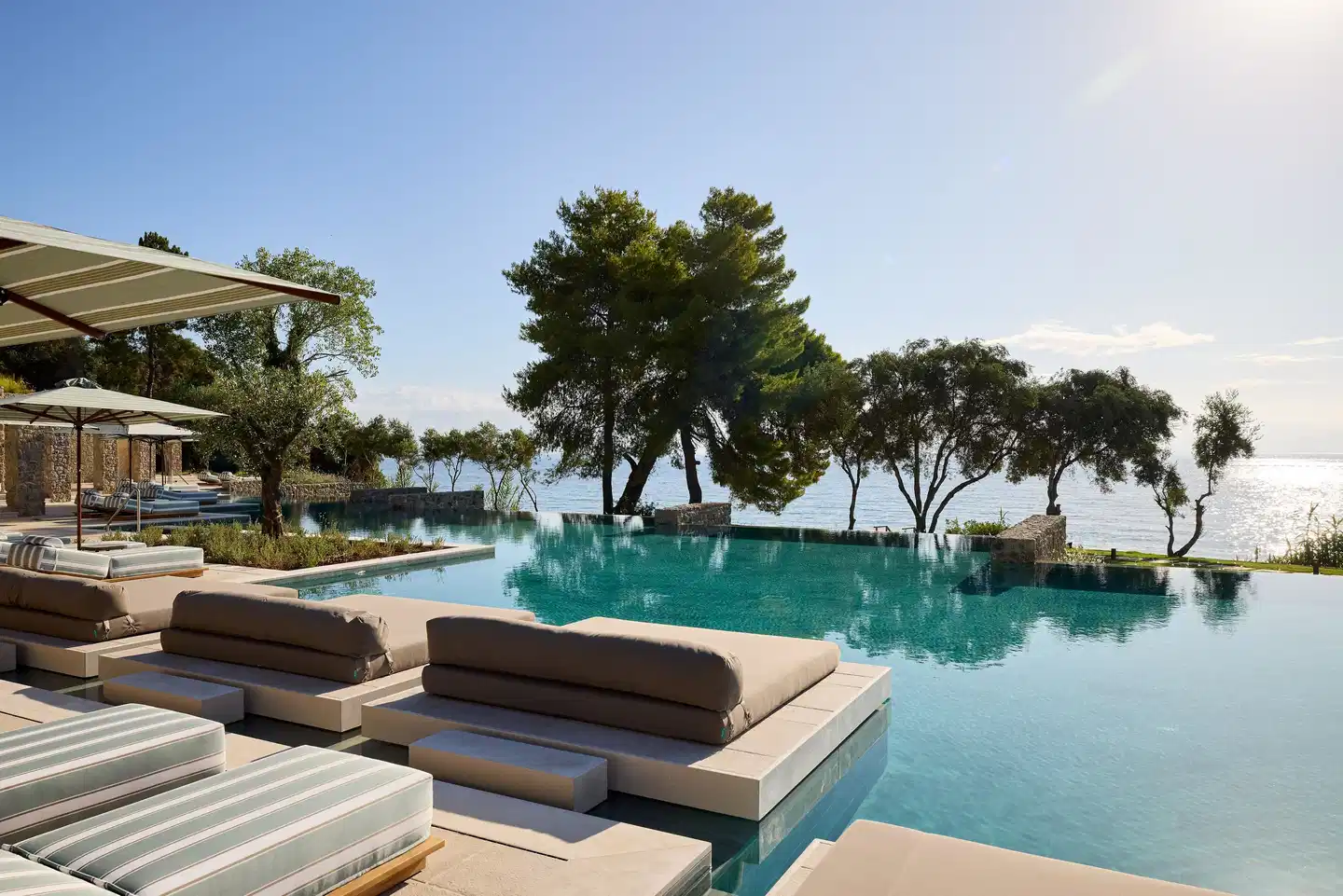 Avali, Mar-Bella Collection POOL