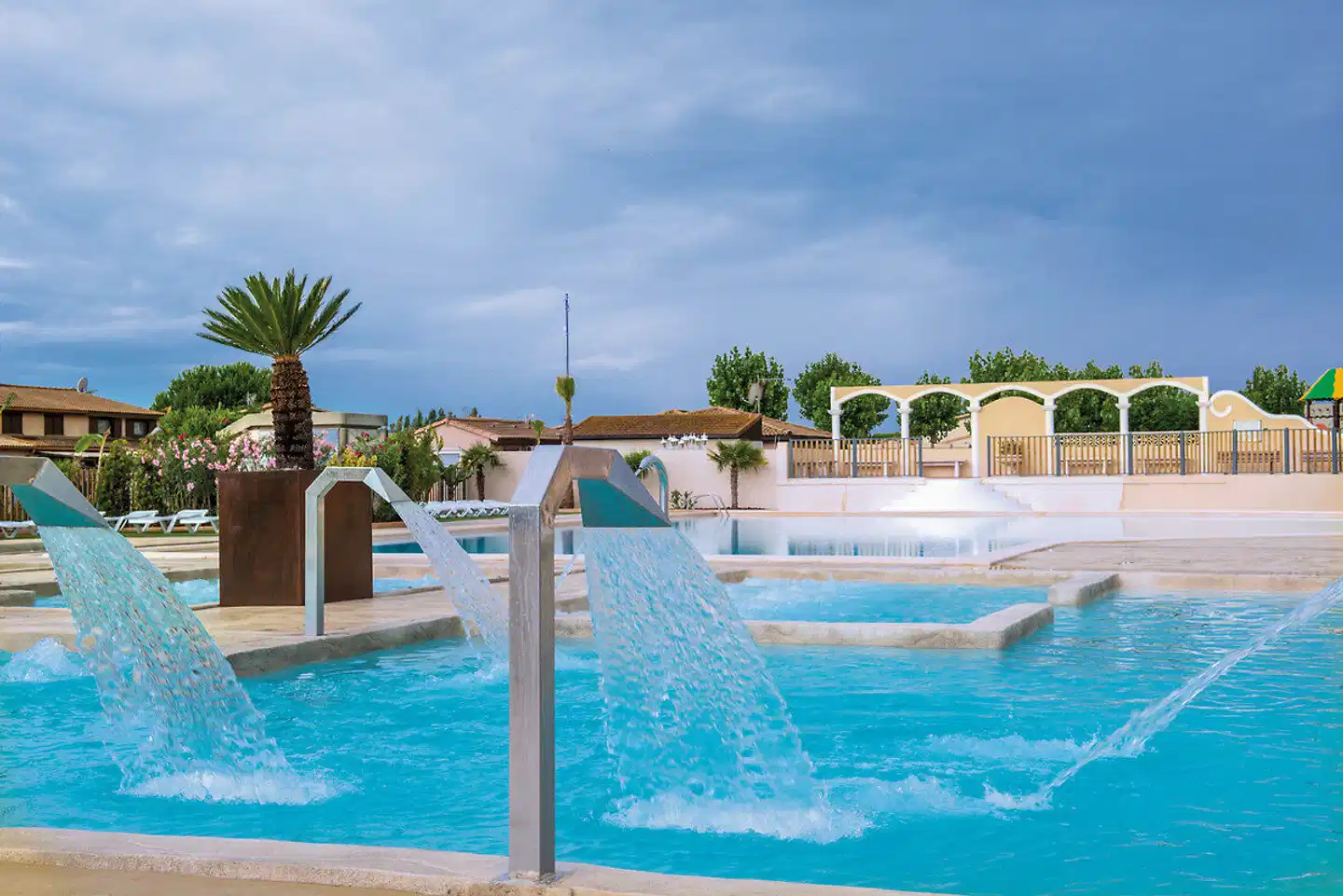 Domaine Les Tamaris & Les Portes du Soleil Pool