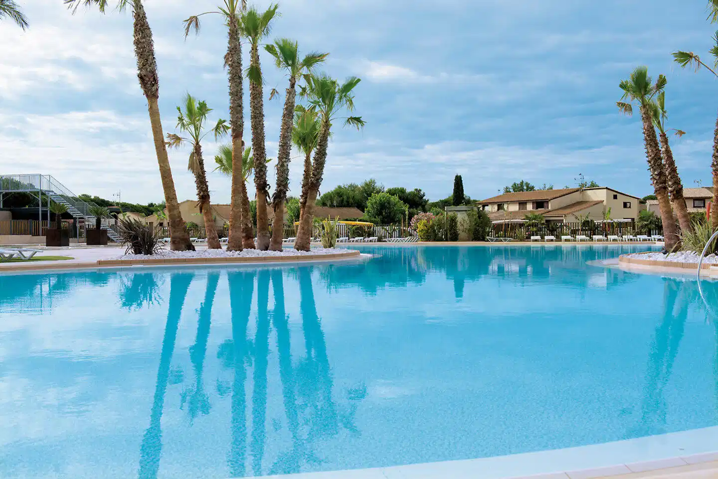 Domaine Les Tamaris & Les Portes du Soleil Pool