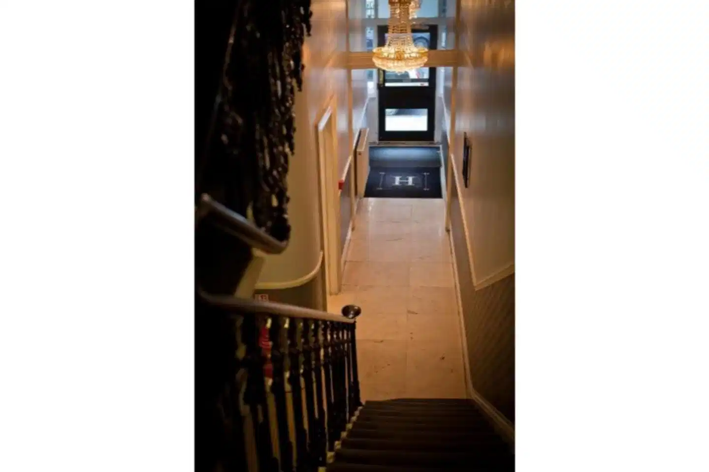 The Portico Hotel Wohnbeispiel