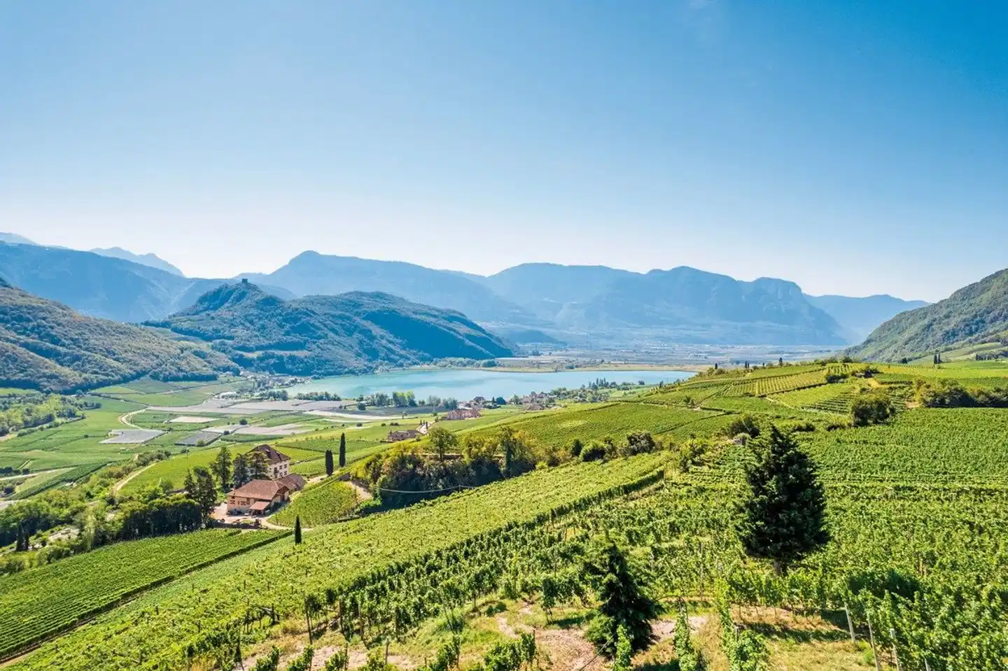 Wandertour Meran - Gardasee Landschaft