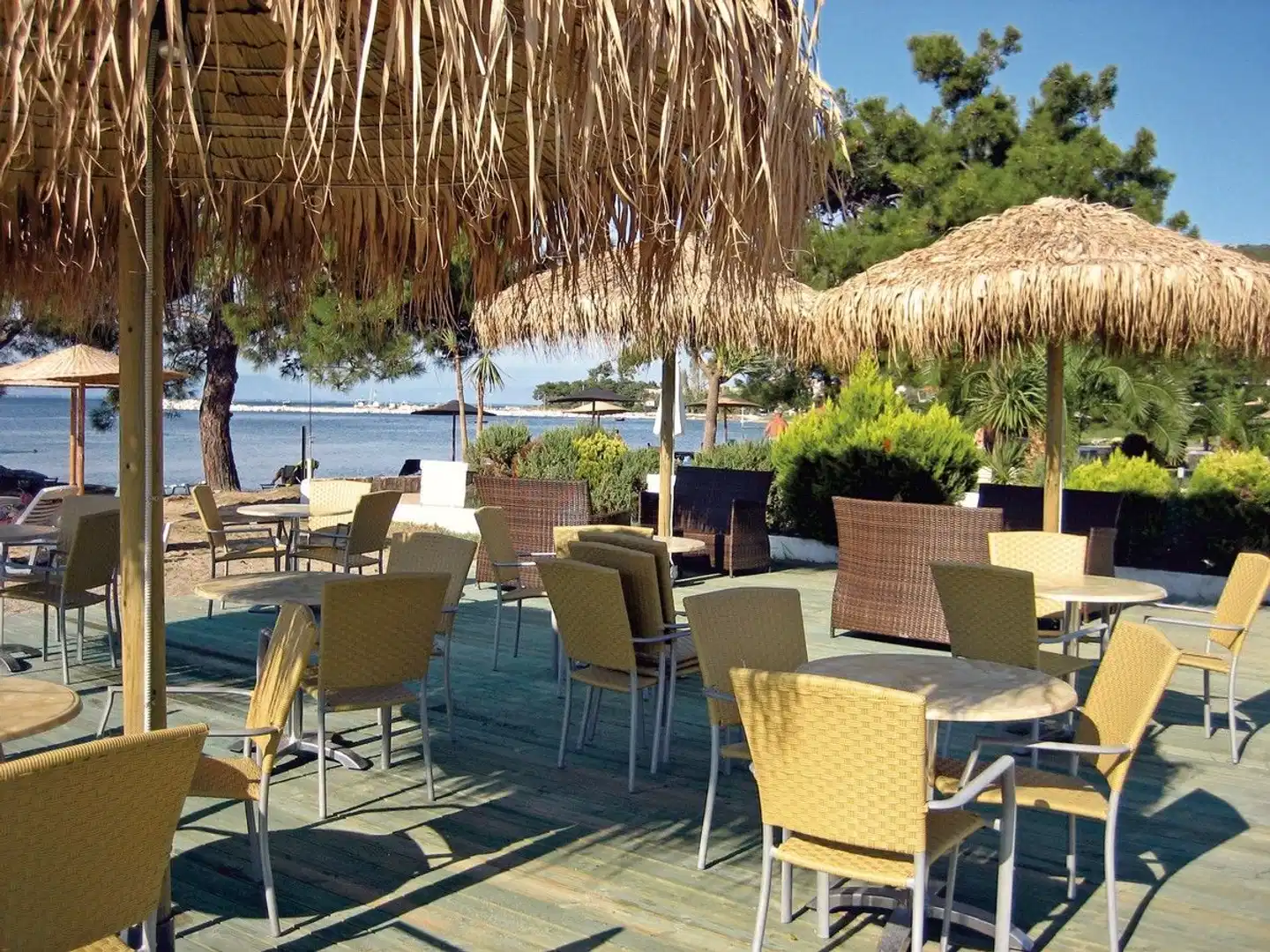 Hotel Rachoni Bay Resort Terrasse