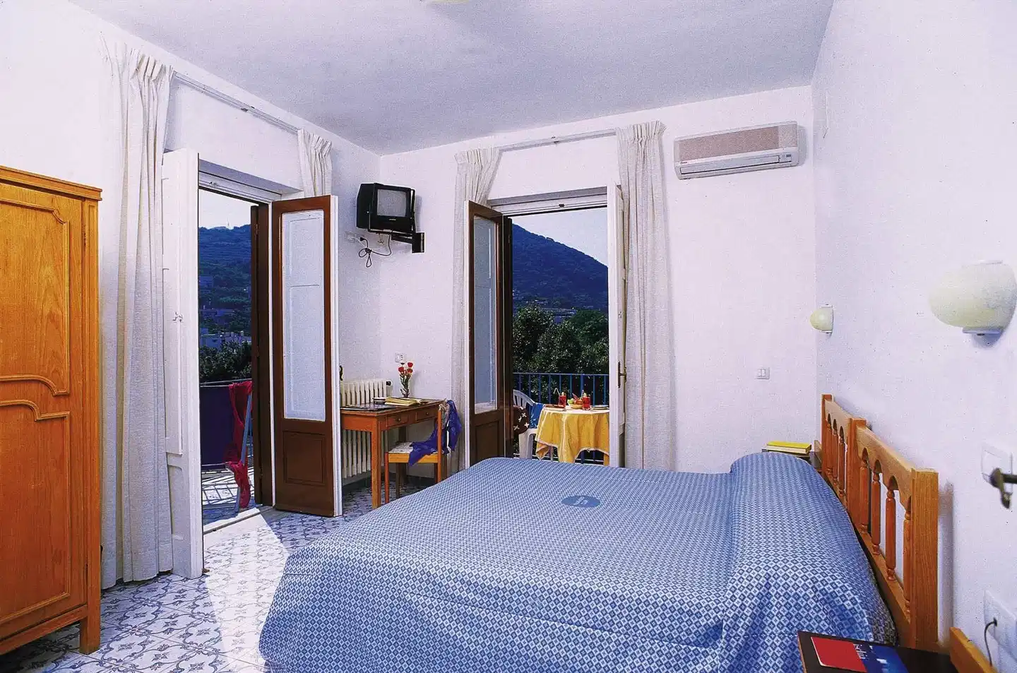 Cleopatra ACCOMMODATION