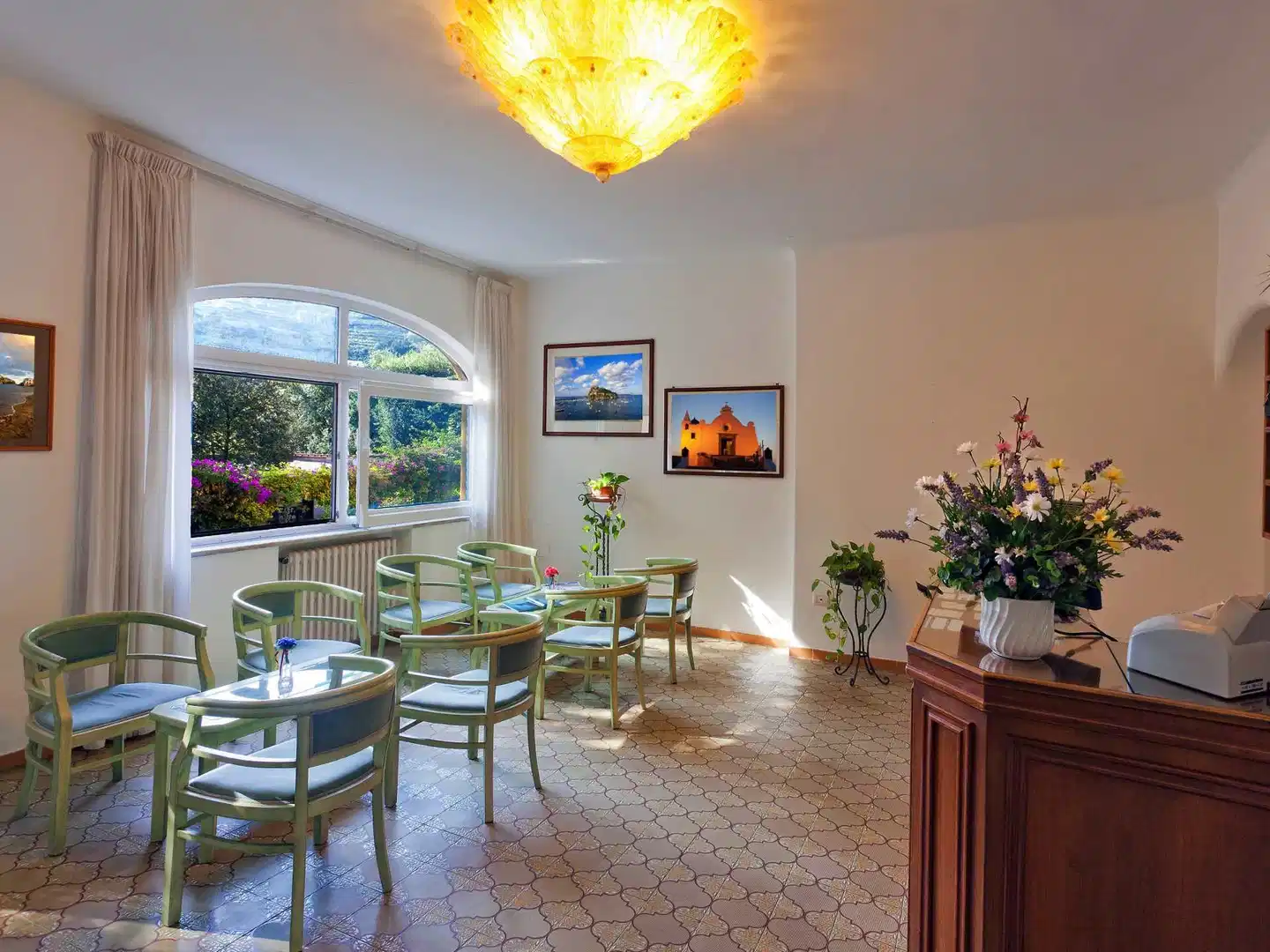 Cleopatra RESTAURANT