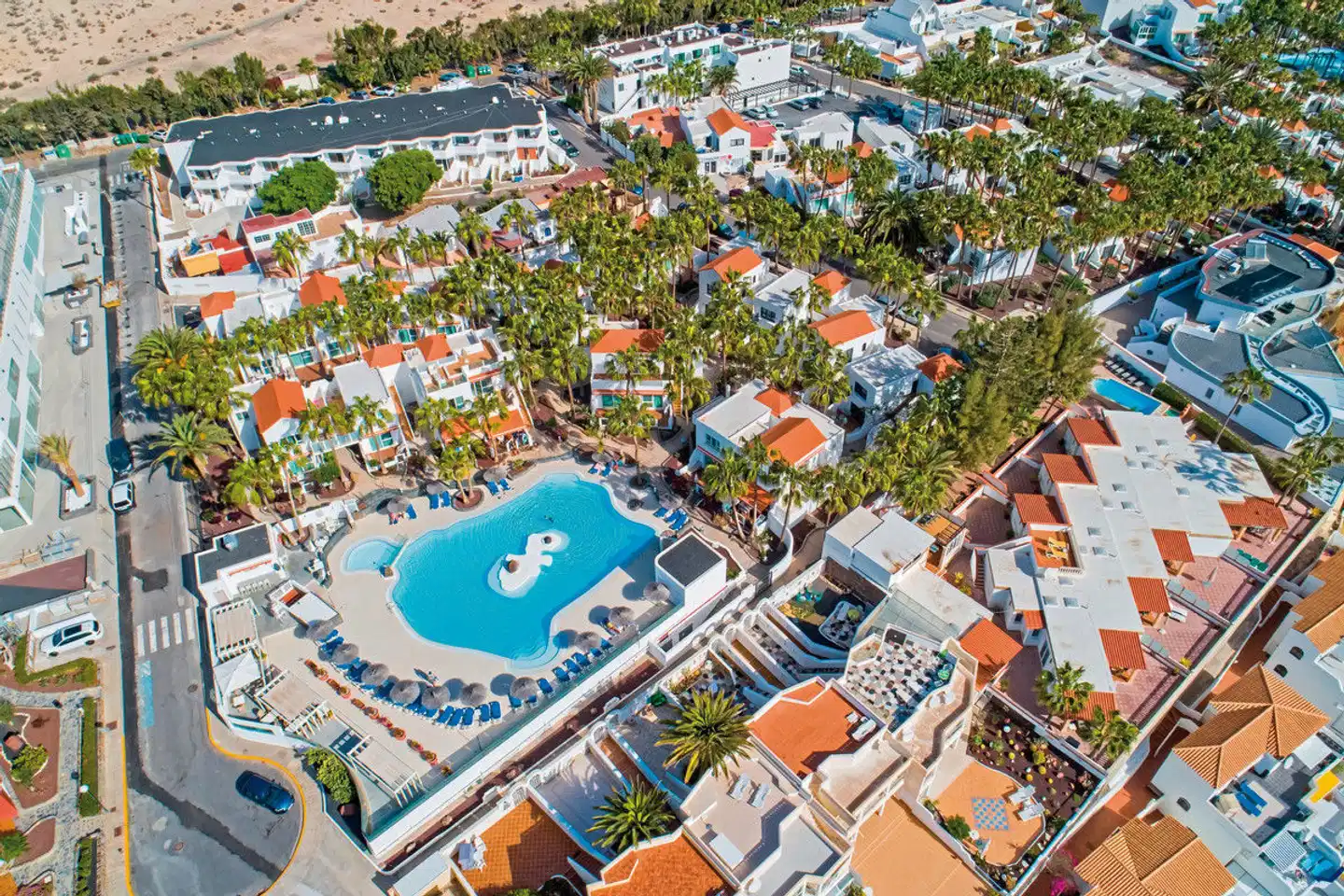 Bahia Calma Beach Pool