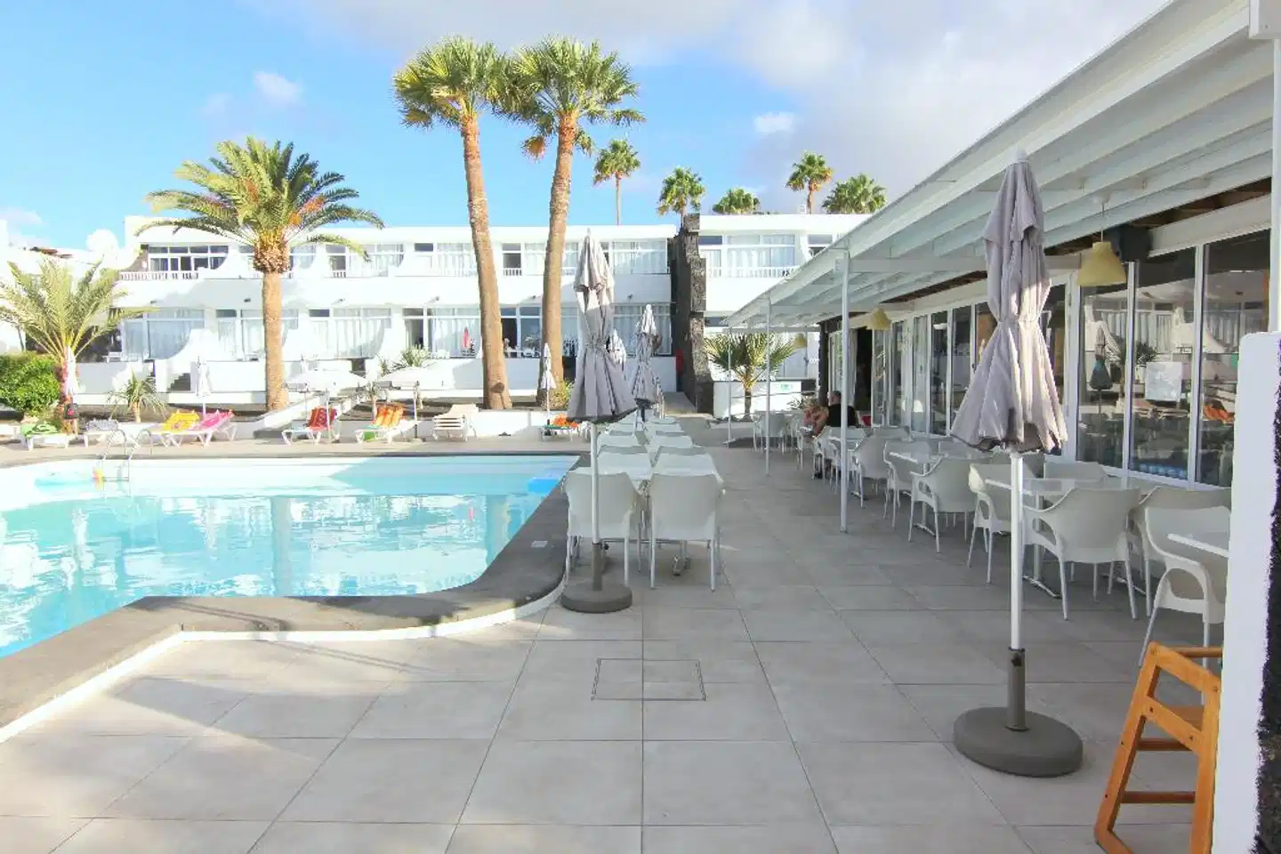 Apartamentos Arena Dorada Pool