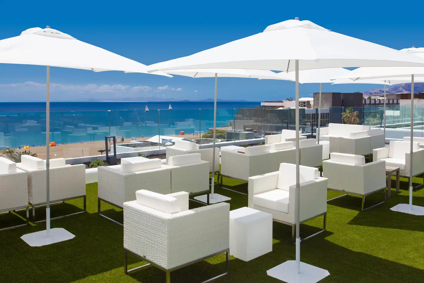 R2 Bahia Kontiki TERRACE