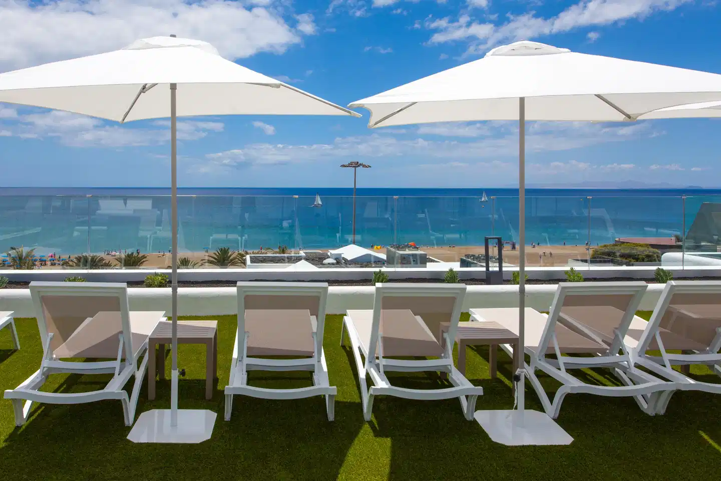 R2 Bahia Kontiki TERRACE