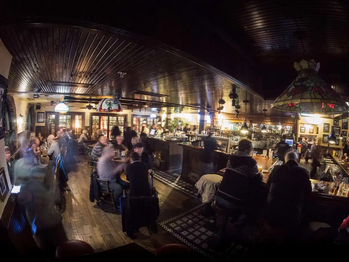 DoubleTree by Hilton Hotel & Suites Victoria Restaurant