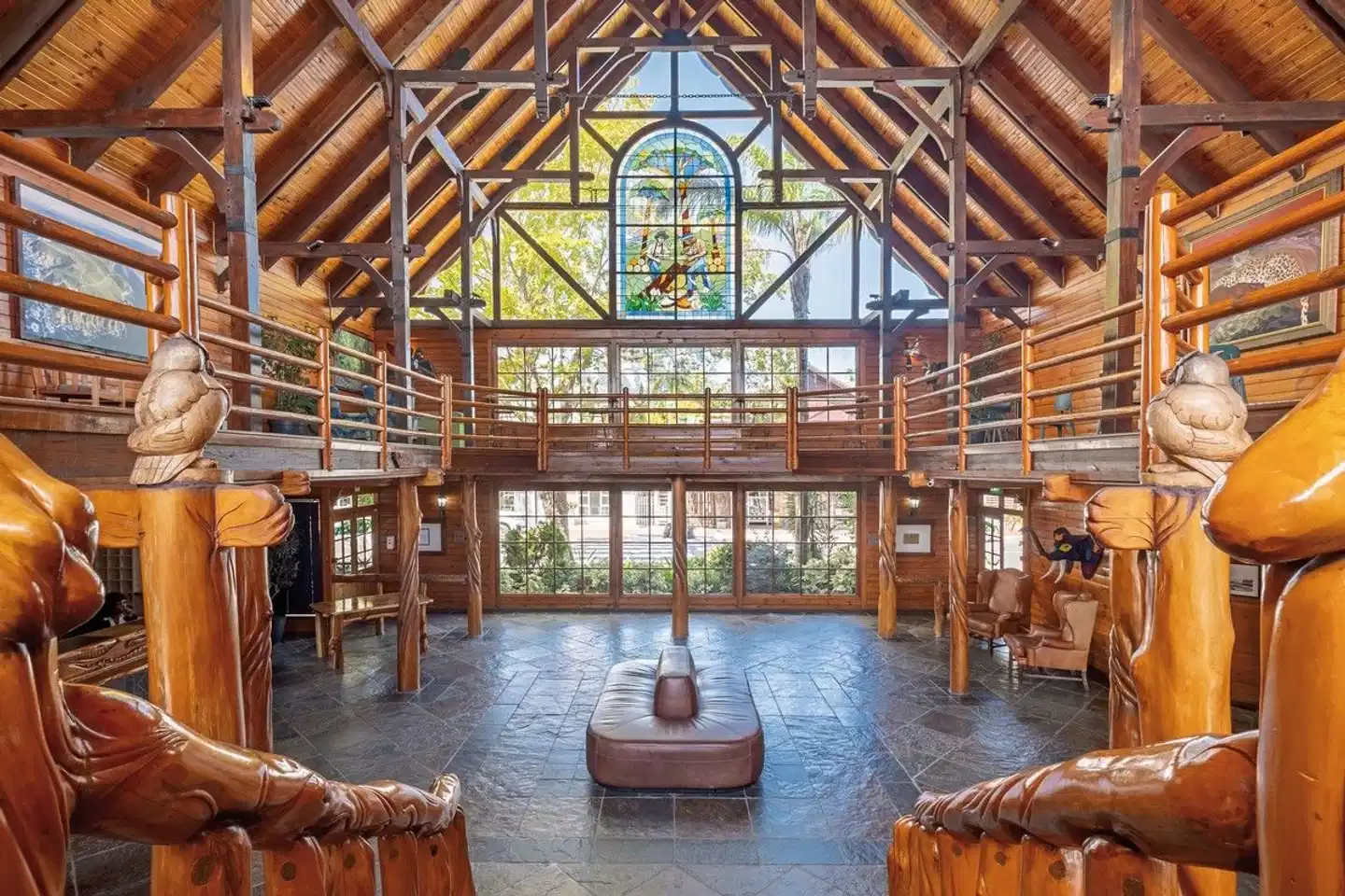 Knysna Log Inn Lobby