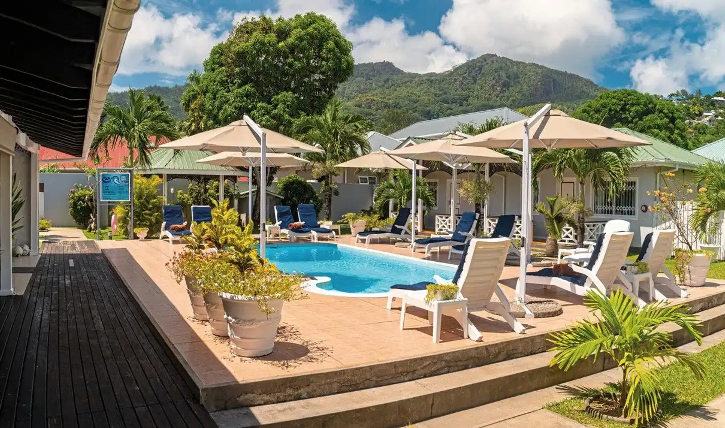 Hotel La Roussette Pool