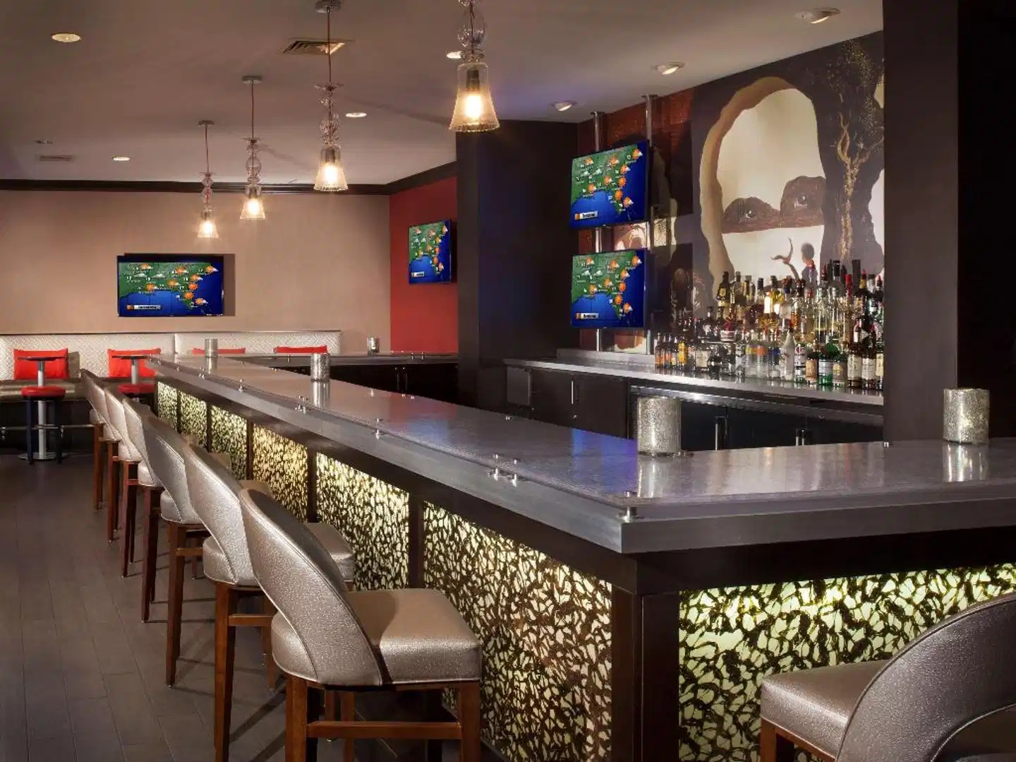 Hilton St. Petersburg Bayfront Bar