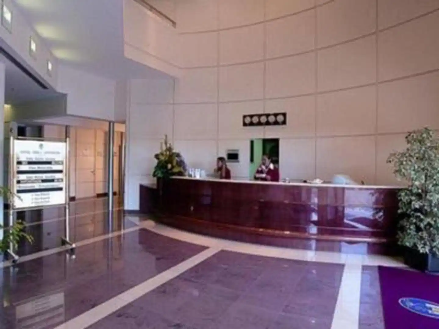 Degli Imperatori Lobby