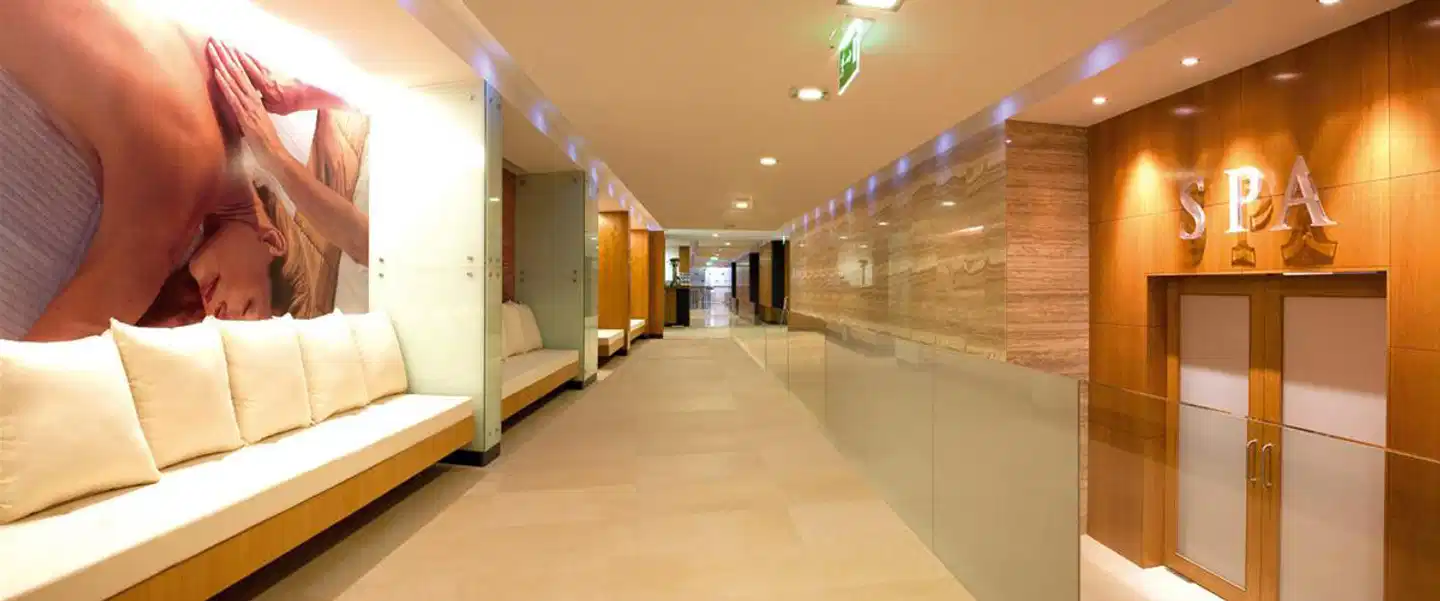 Hotel Solverde Spa & Wellness Center Lobby