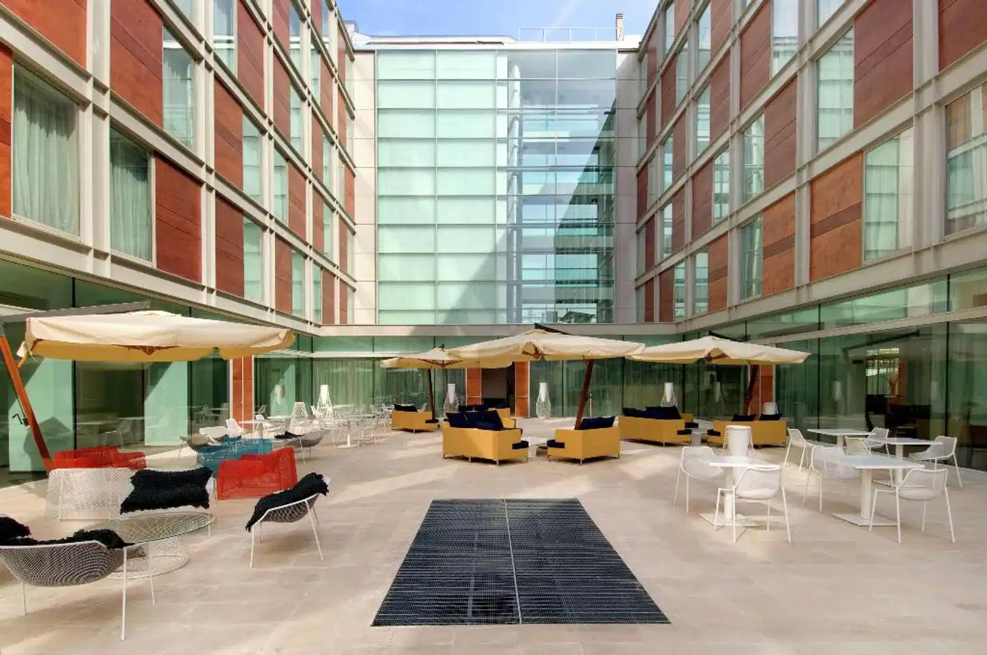 DoubleTree by Hilton Milan Aussenansicht