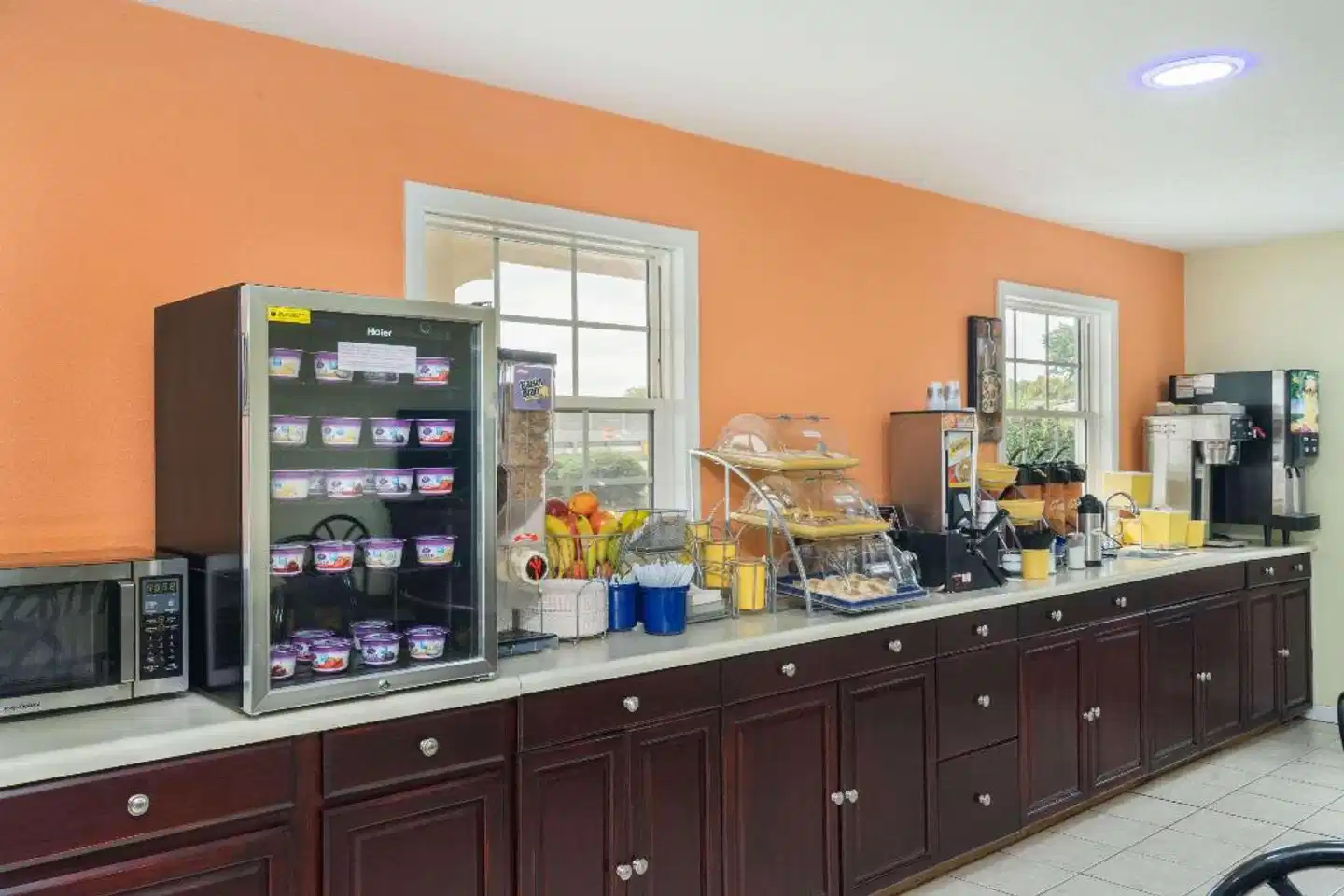 Days Inn by Wyndham Statesville Restaurant