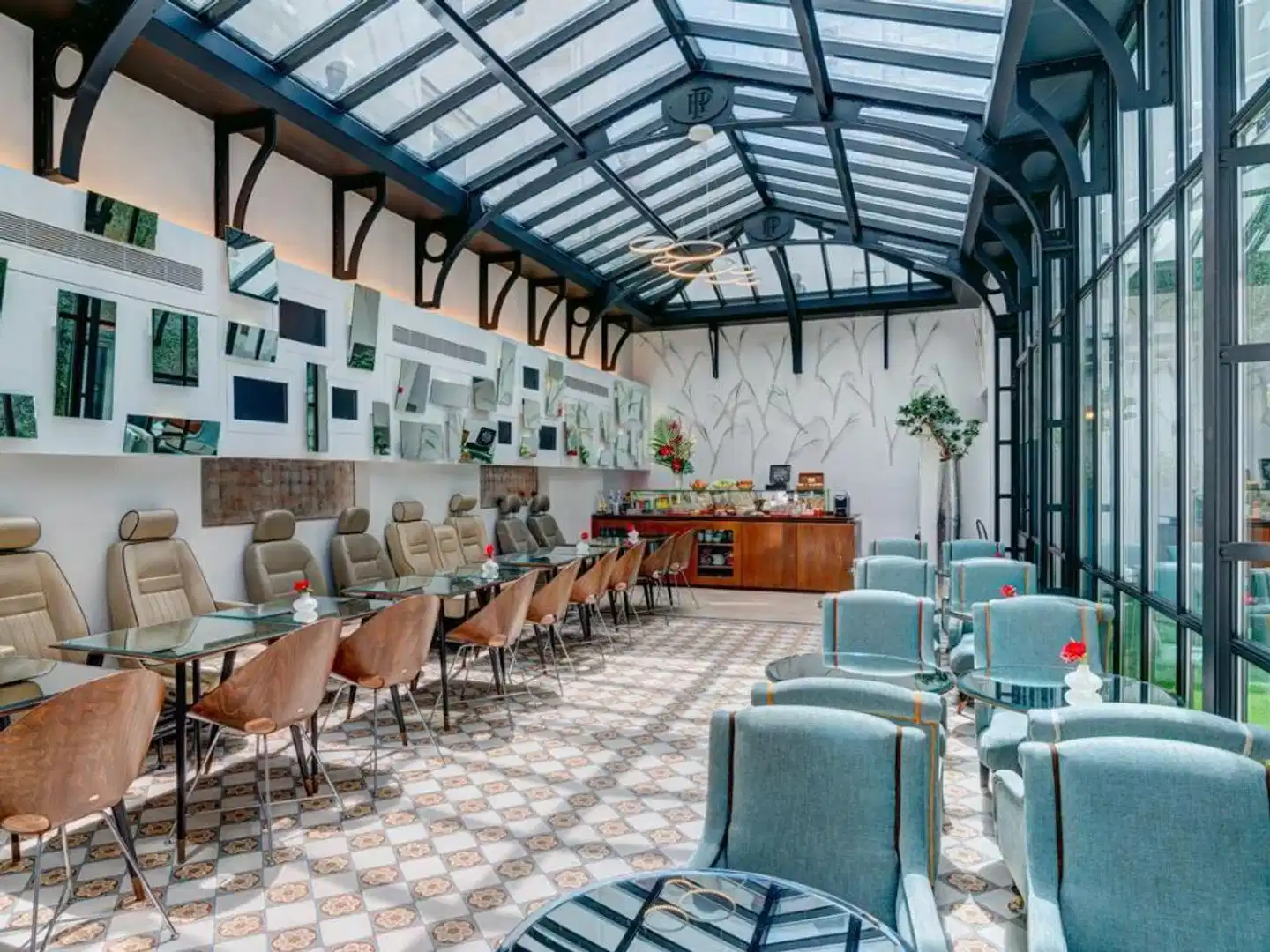 Joyce - Astotel Konferenz