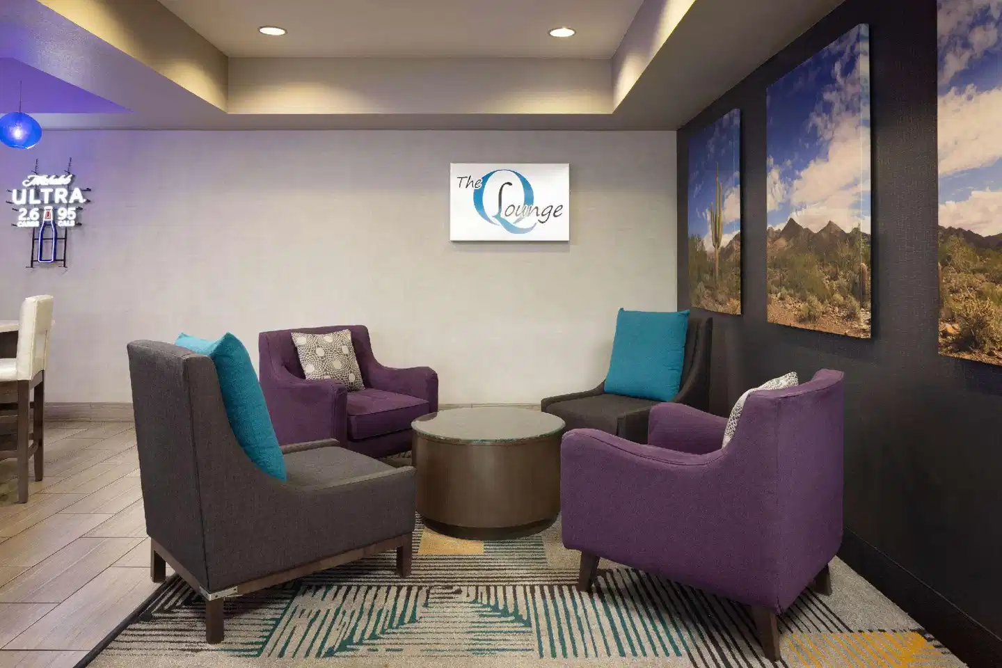 La Quinta Inn & Suites by Wyndham Williams-Grand Canyon Area Lobby