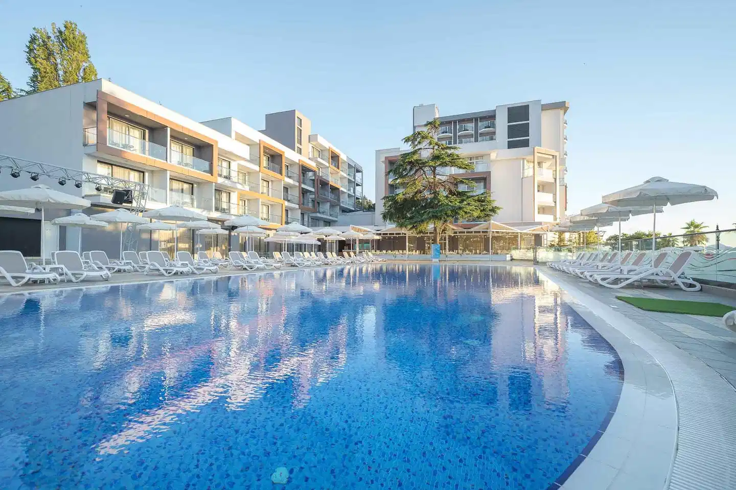 Sentido Marea Pool