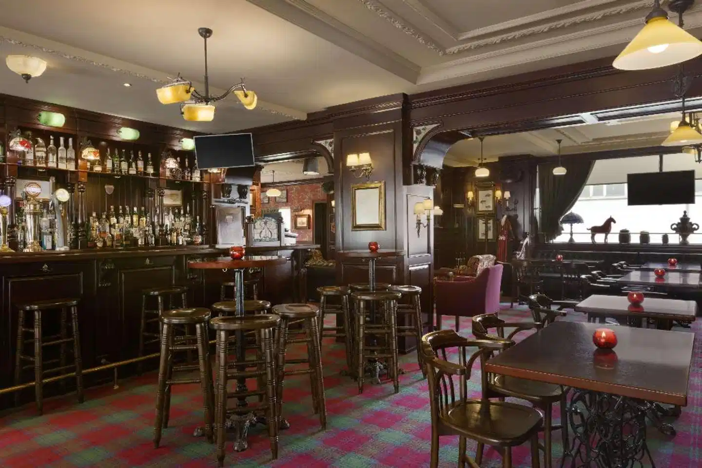 Ramada by Wyndham Istanbul Florya Bar