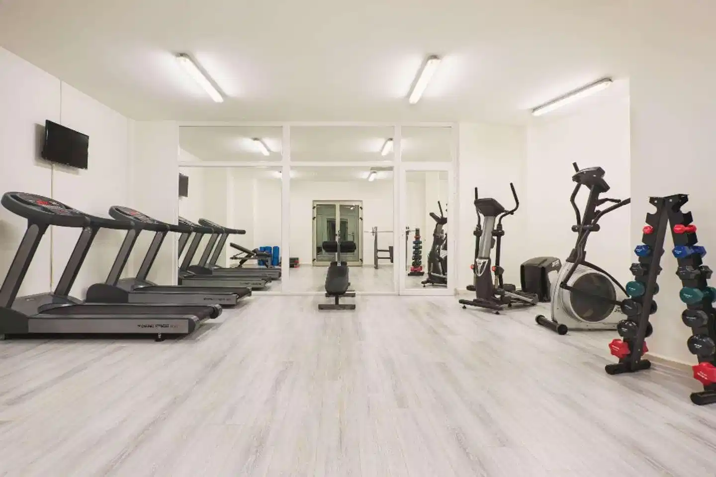 Ramada Hotel & Suites by Wyndham Kusadasi Sport und Entertainment