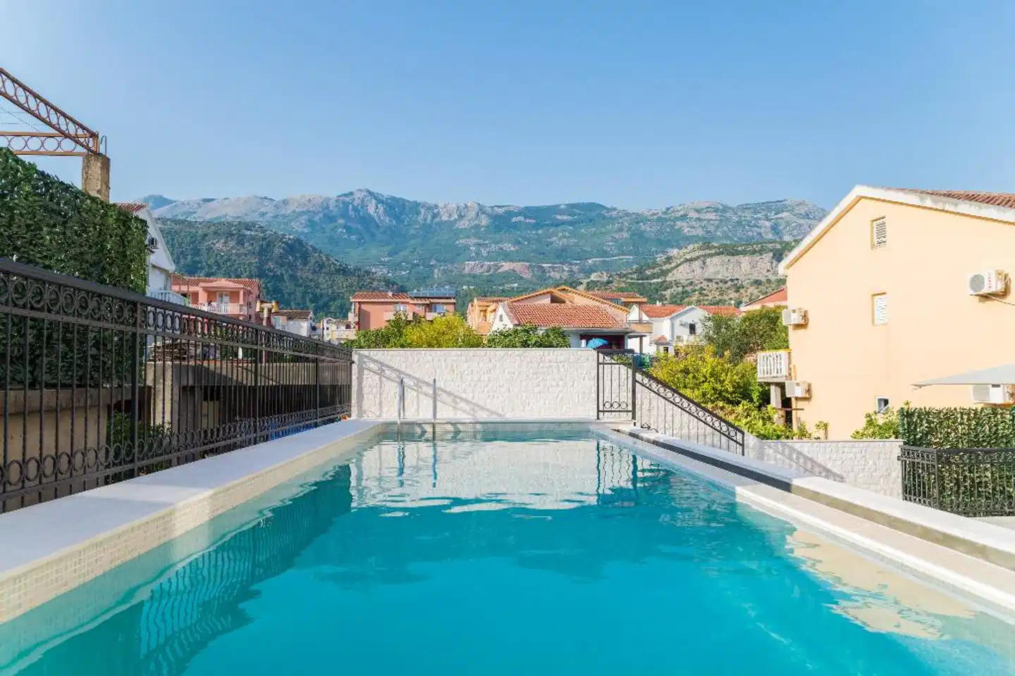 Hotel Kadmo by Aycon Pool