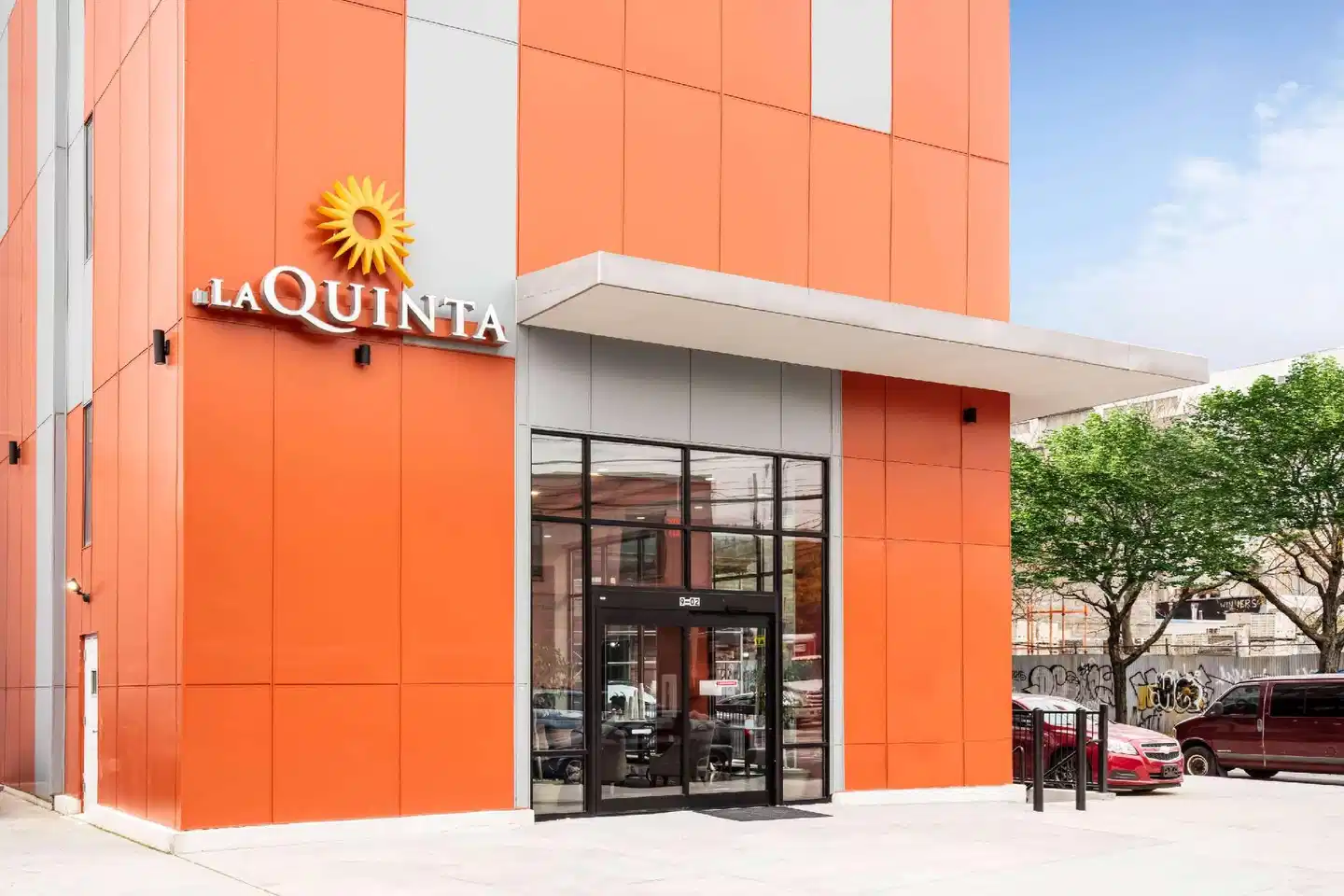 La Quinta Inn and Suites by Wyndham Long Island City Aussenansicht