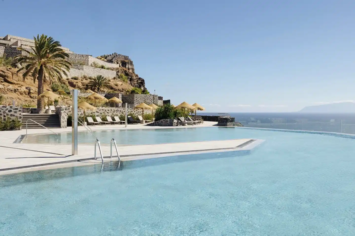 Bancal Hotel & Spa Pool