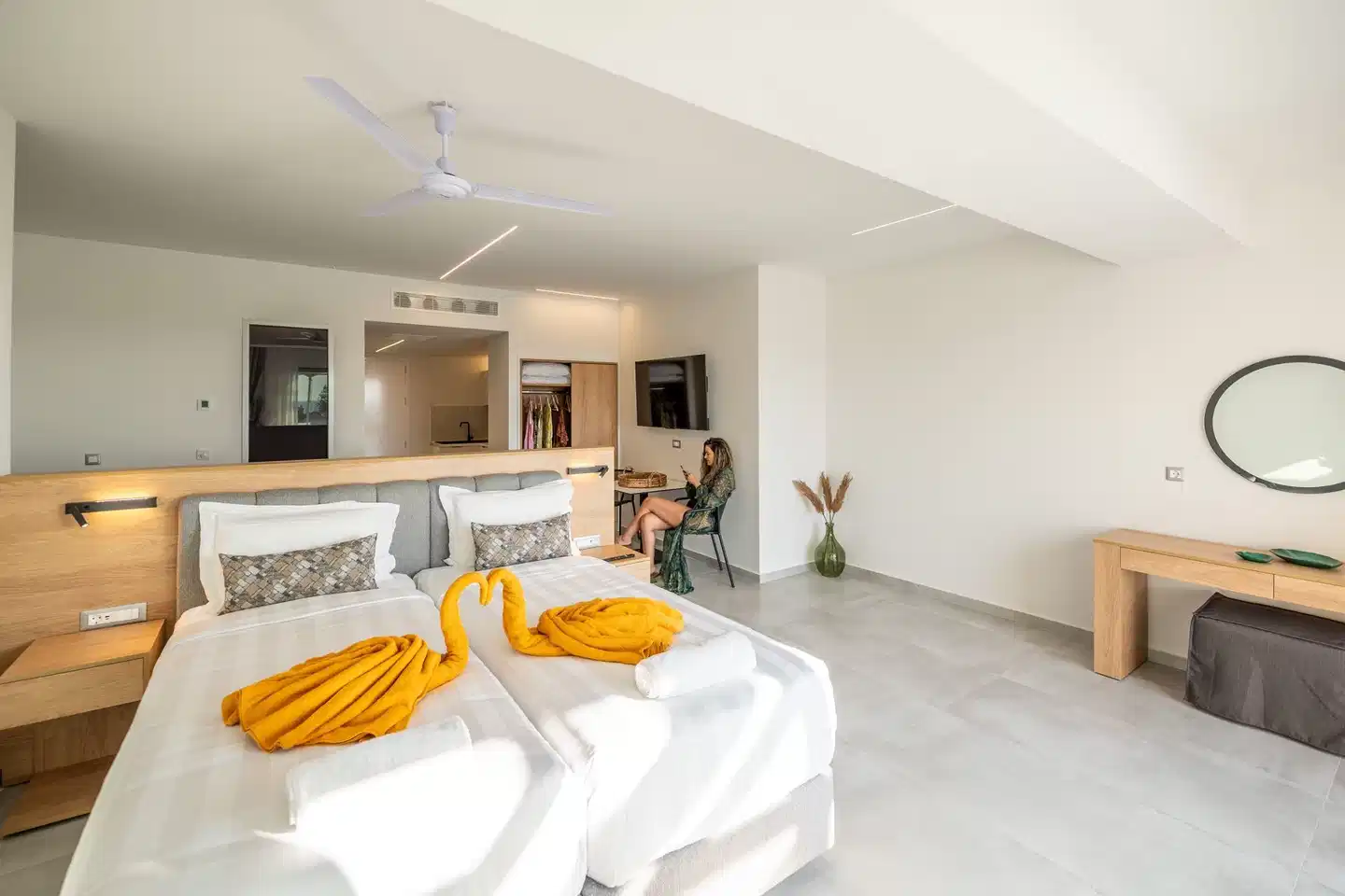 Thimios Acharavi Suites ACCOMMODATION