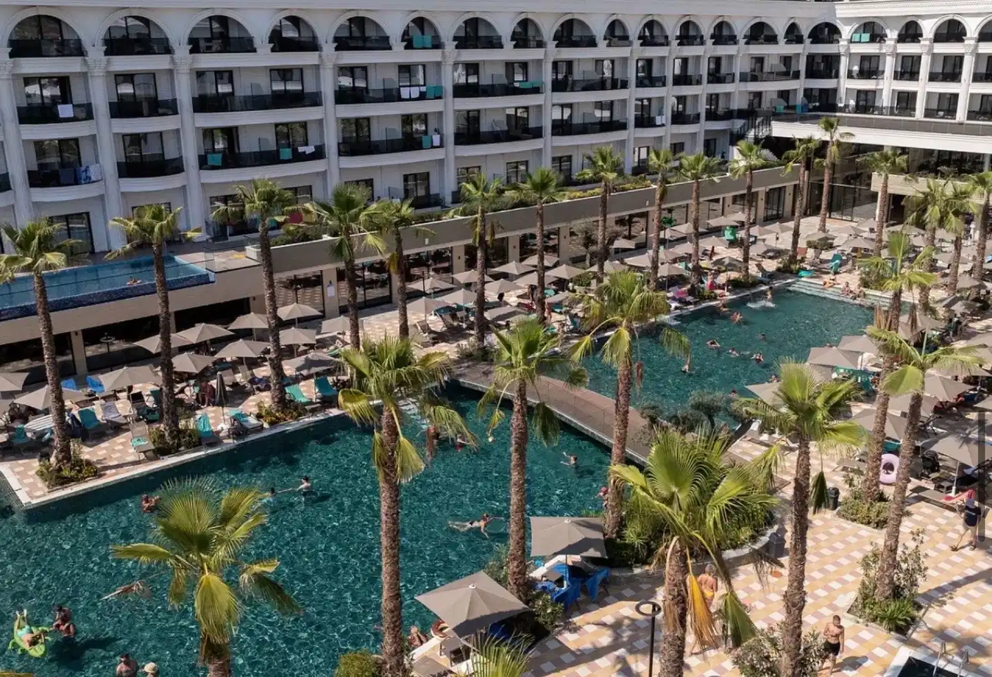 Fafa Aqua Palace Resort & Spa POOL