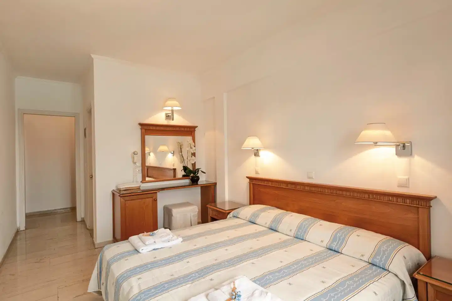 Olympia Beach ACCOMMODATION