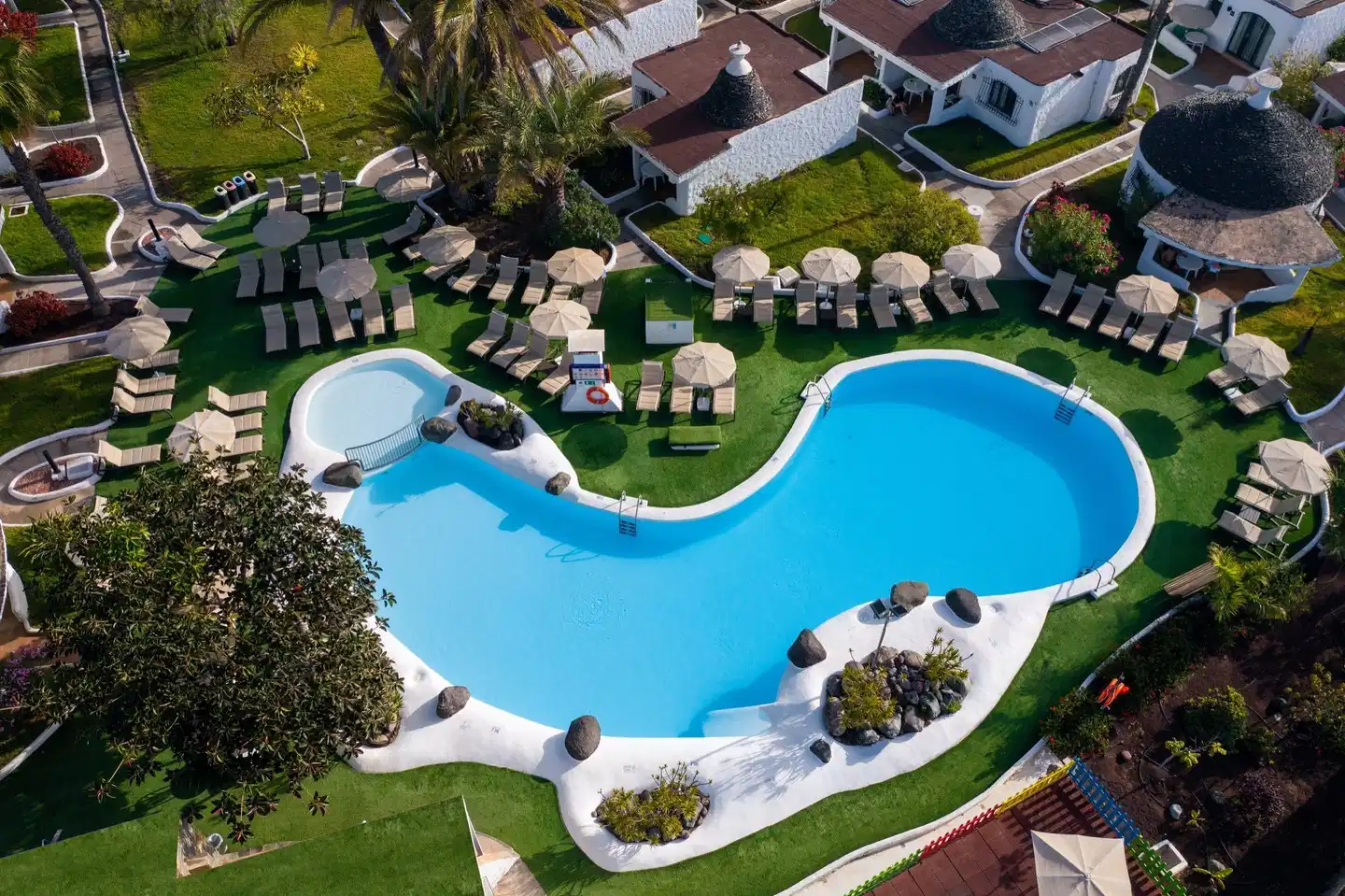 MUR Bungalows Parque Romántico Pool