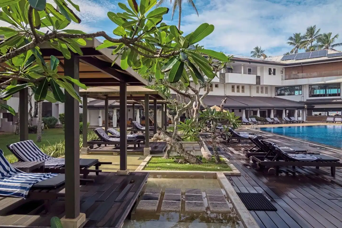 Tangerine Beach Hotel Terrasse