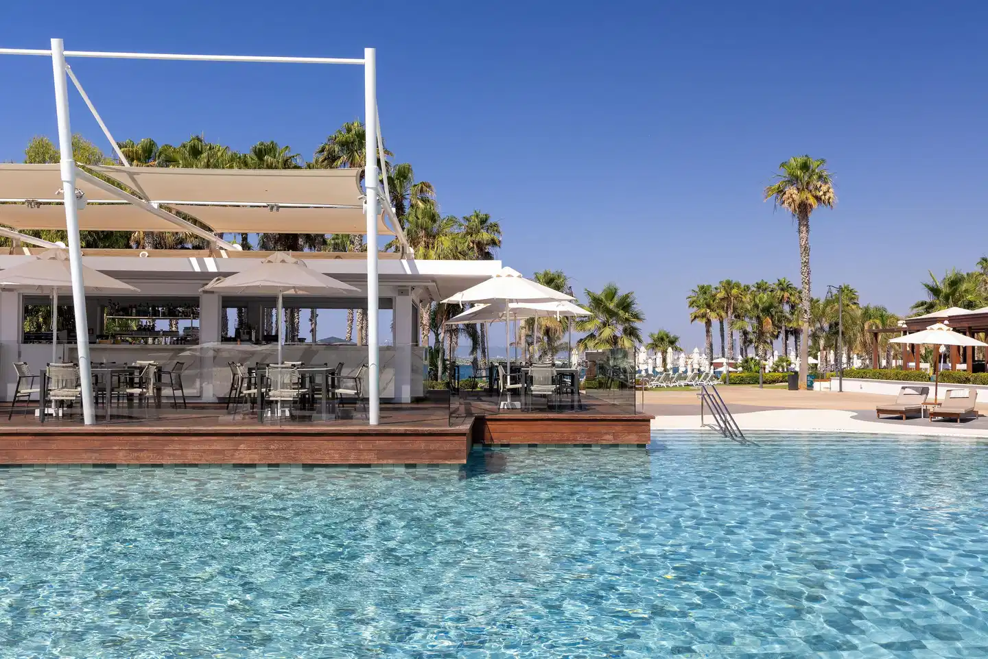 Parklane, a Luxury Collection Resort & Spa Pool