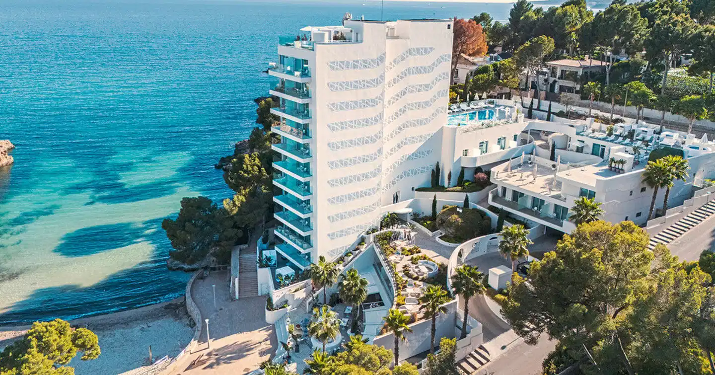 The Donna Portals OUTDOOR