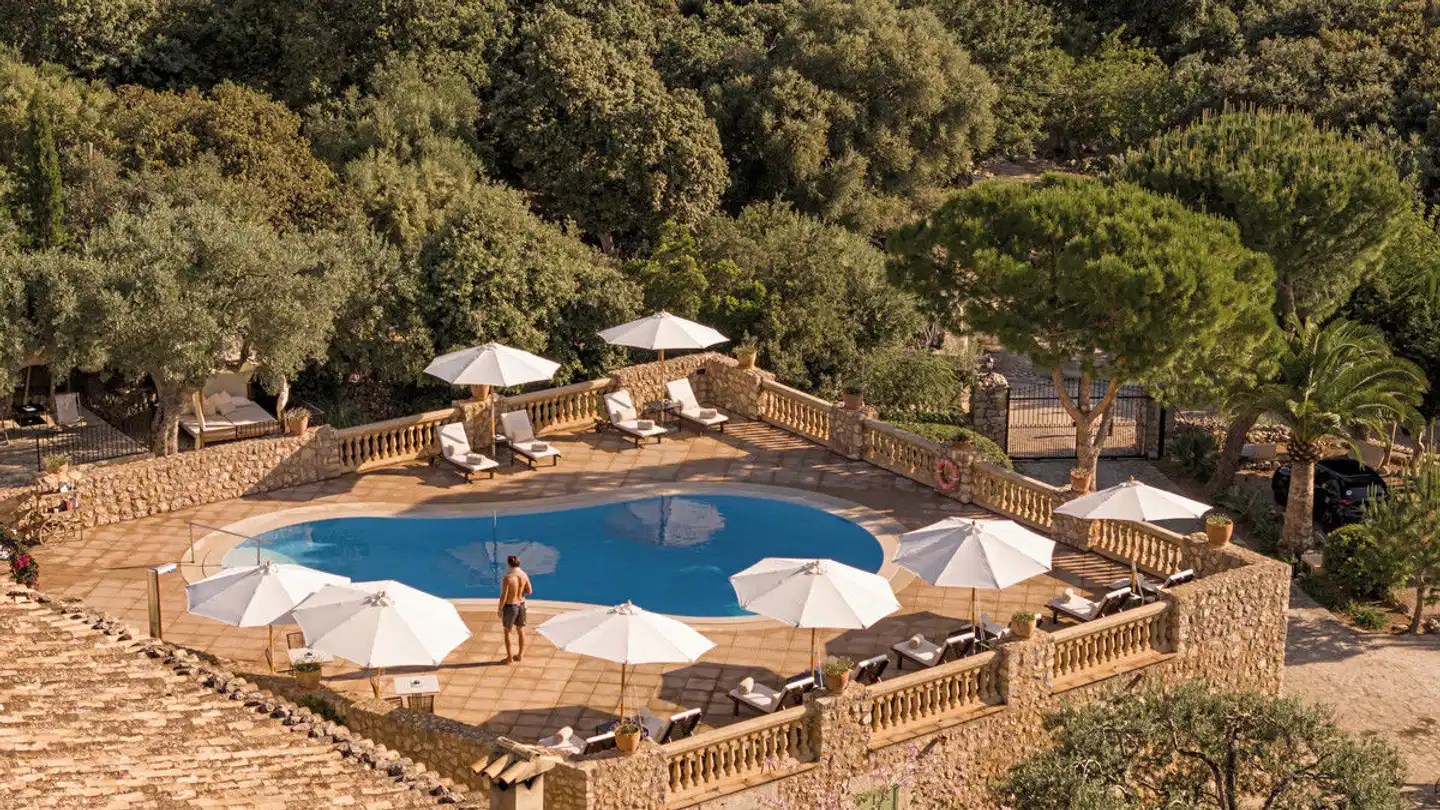 Finca Hotel Can Beneit POOL