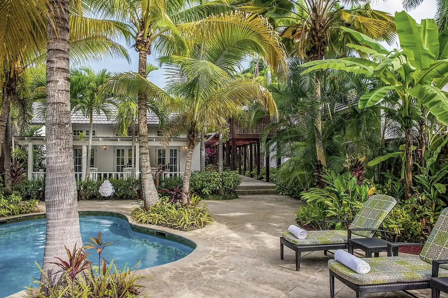 Eclipse at Half Moon Aussenansicht