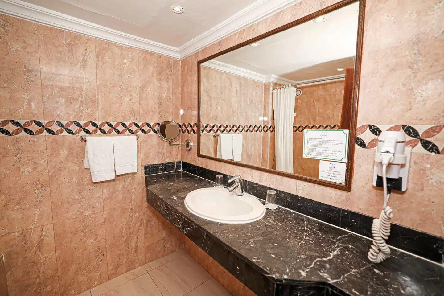 Hotel Al Andalous - Hivernage BATHROOM