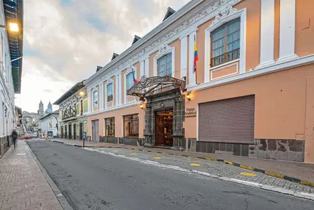 Patio Andaluz Aussenansicht