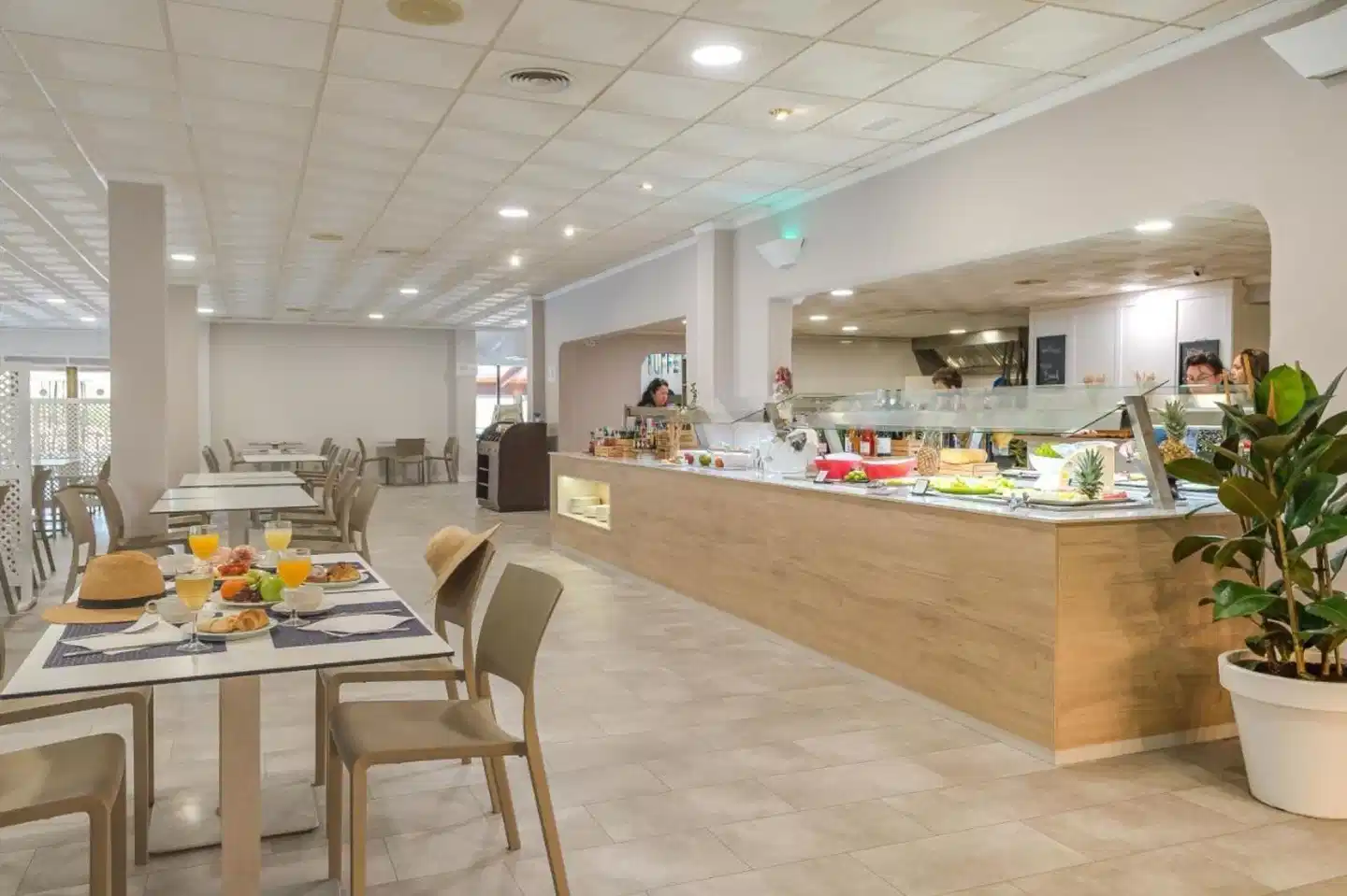 FERGUS Club Carema Splash CONFERENCE