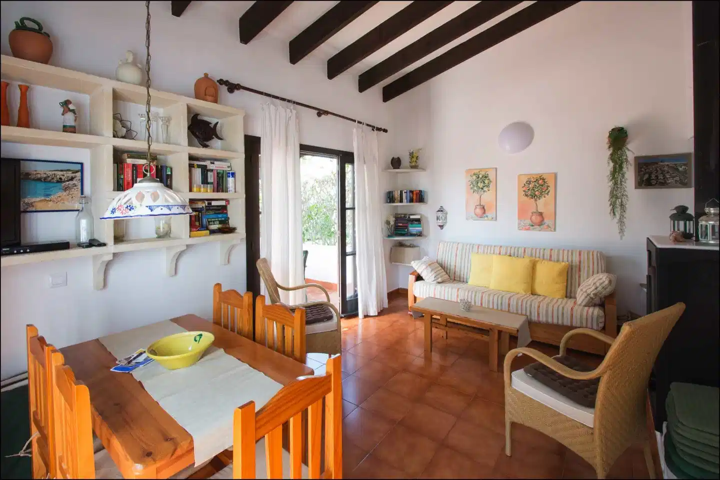 Windrose Bungalows Lobby