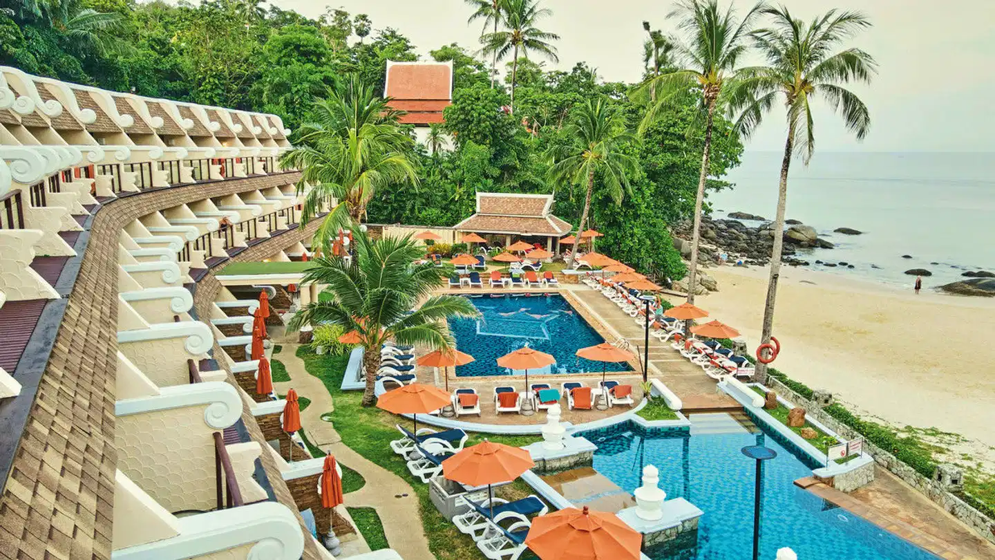Beyond Resort Karon Aussenansicht